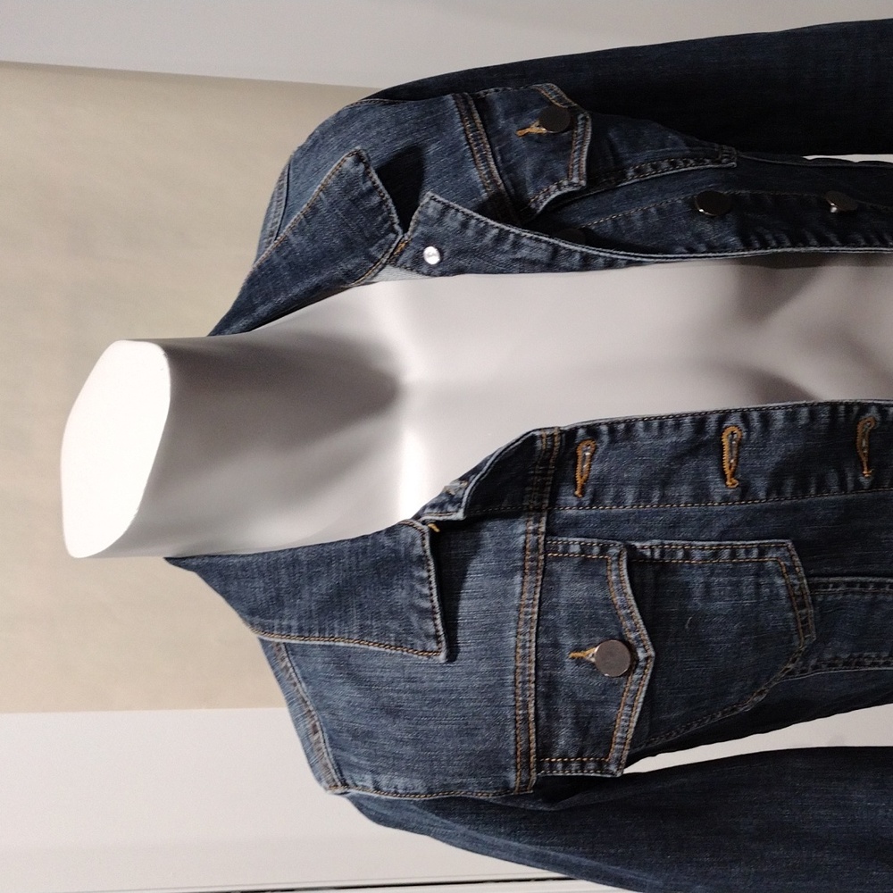 Kut From the Kloth womens blue denim jacket. Small. Mint condition